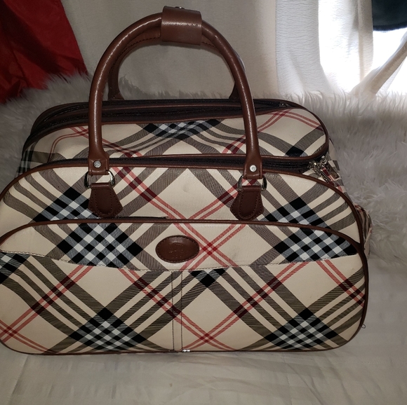 Beautiful Rolling Luggage for Carry-Ons - Picture 2 of 14